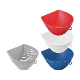 Akebono MZ-3530 1 Colander and 3 Bowl Set, Tricolor, Large, Made in Japan, Quickly move chopped ingredients from the cutting board to prevent spills, Ingredients will not overflow even when placed under running water, with gradations, with a hook for han