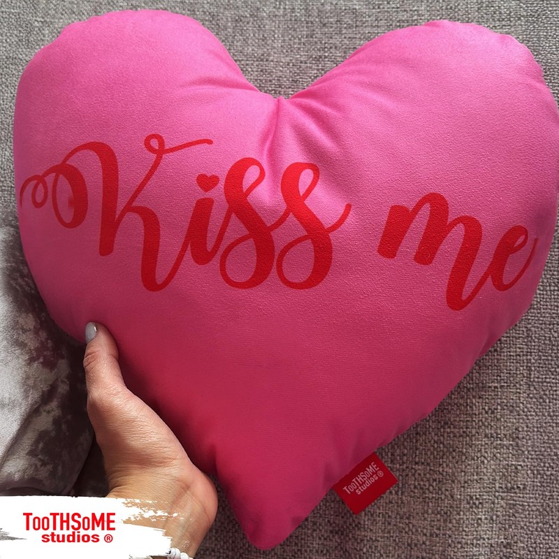 Toothsome Studios Heart Shaped Pillow Cover 15" x 15" (1,