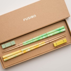 FUSION cream G-82009 Chopsticks, Dishwasher-safe, Natural Wood, Pair Set, 8.9 inches (22.5 cm), Chopsticks Rest Included, Lemon, Melon, Yellow, Green, Made in Japan