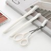 Eyebrow scissors eyebrow trimming / 눈썹가위 눈썹정리