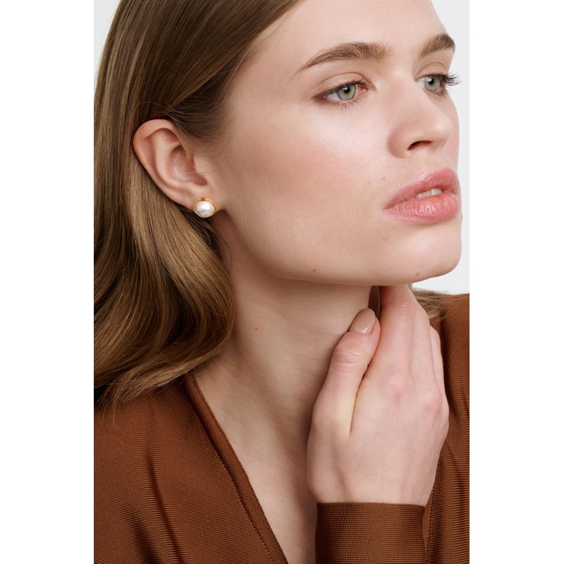 Karen Millen Logo Pearl Stud Earrings for Women (Gold/Pearl)