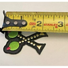 Unbranded Green Olive spear Drink garnish  Iron on Patch Applique 1.5" w x 2.25 " h