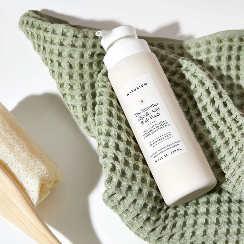 Naturium Glycolic Acid Body Wash Exfoliating Cleanser for Smooth Skin
