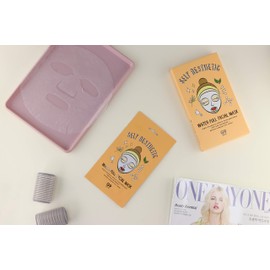 Hyaluron cloth mask with 9 herbal extract mixture and ceramide for extra moisture. Also suitable for sensitive skin, men and women water-full facal mask from G9Skin. 23 ml x 1 piece.