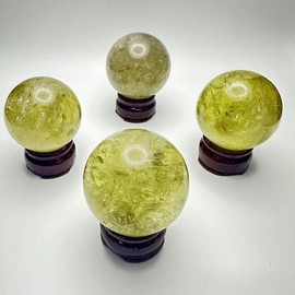 Nico’s Boutique Crystal Surprise Garden - Crystal Type: M 3