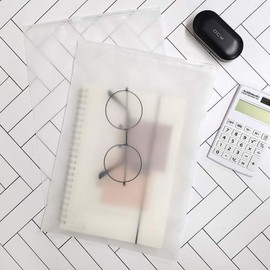 Translucent Zipper Bag 20x28 Travel Pouch Luggage Organizer Cosmetics Travel Pouch / 반투명 지퍼백 20x28 여행파우치 케리어정리 화장품파 여행파우치
