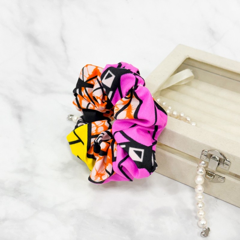 Burnaby Vivid Bold Art Scrunchie / 버나비 비비드 볼드 아트
