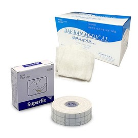 대한 접은거즈 4X4inchX4P+슈퍼픽스 반창고 2.5cm Korean Folded Gauze 4X4inchX4P + Superfix Bandage 2.5cm