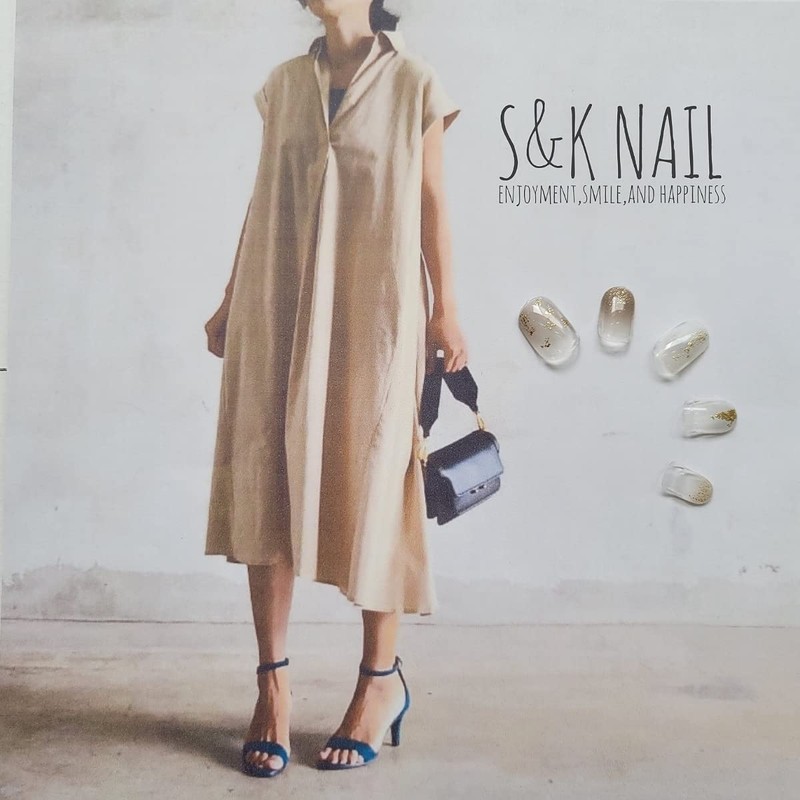 S&K NAIL White Nuance & Gold Nail Seal, Short, Made