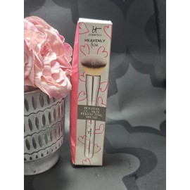 It Cosmetics Heavenly Luxe  Holiday CC+ Skin Perfecting Brush