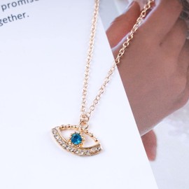 TseenYi Cz Evil Eye Necklace Gold Evil Eye Pendant Necklace Crystal Gemstone Choker Necklace Sparkly Cz Rhinestone Eye Pendant Necklace Chain Jewelry for Women Girls Gifts