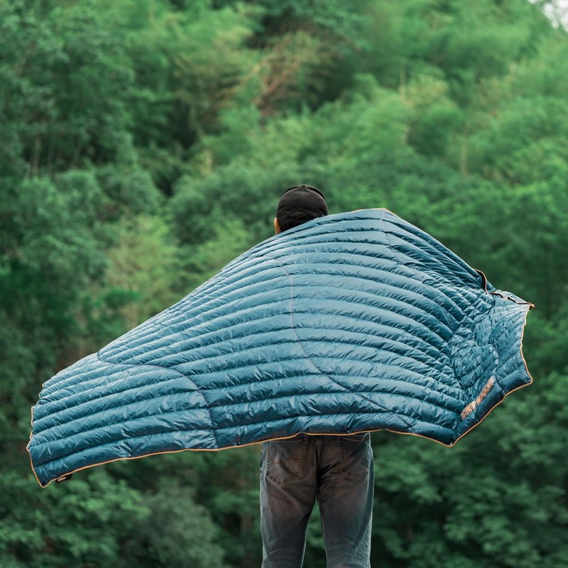 ZOOOBELIVES Ultralight Down Camping Blanket - 1.35lbs, 650 Fill Power