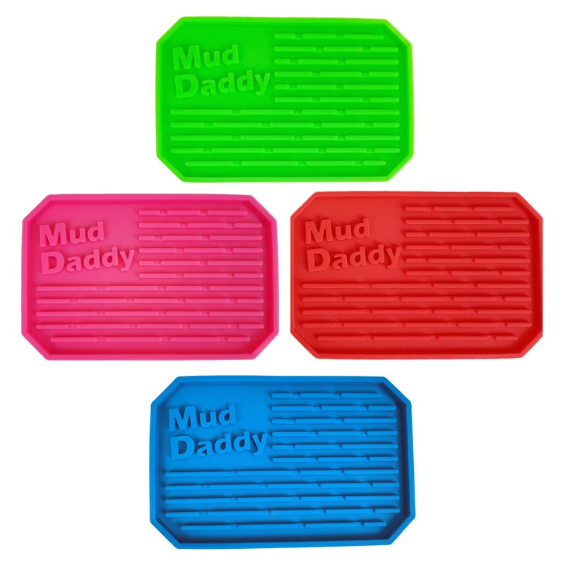 Relaxing in Wash Time Mud Daddy Licking Mat (Blue)