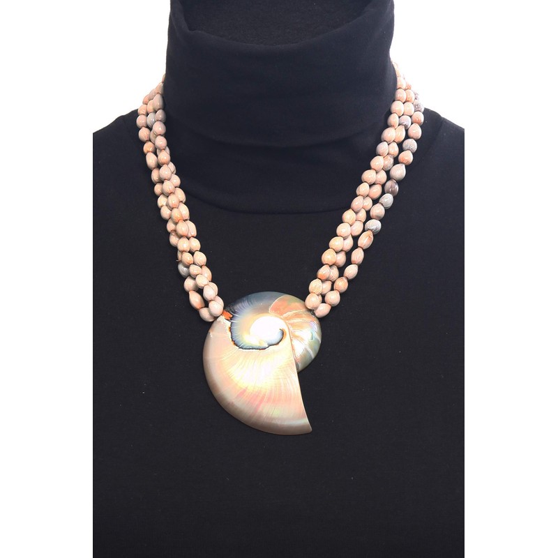 collezione alessandro Short Ariel Necklace with Opulent Shell Pendant, Shell