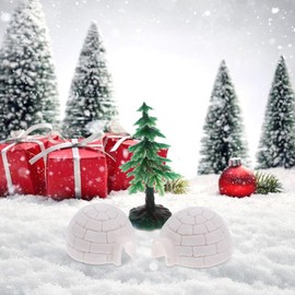 Yardwe 1 Set Mini Christmas Figurines Early Educational Toy Mini Xmas Tree Arctic Figure Mini Pine Trees Home Decor Christmas Party Trees Artificial Pine Tree Child Plastic Christmas Tree