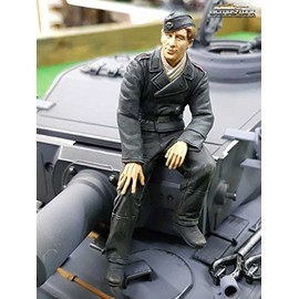 licmas Resin Finished Figure 1:16 German Tank Crew Tank Driver Normandy 1944