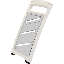 Fackelmann Gurkenhobel ARCADALINA, Reibe aus Edelstahl, Gemüsehobel mit drei extrascharfen Klingen (Farbe: Weiß/Silber), Menge: 1 Stück