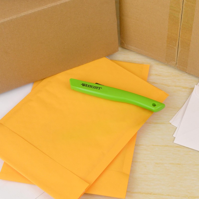 Westcott 17519 Full-Size Ceramic Blade Box Cutter, Retractable Utility Knife