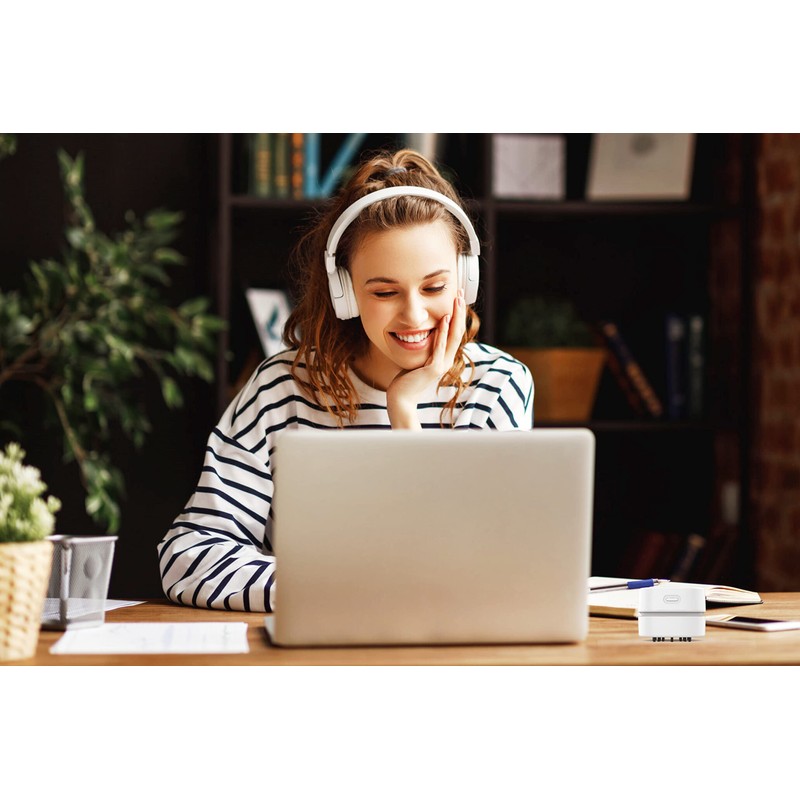 TRZLIFE Desk Vacuum Cleaner, Rechargeable and Durable Mini Desktop Vacuum