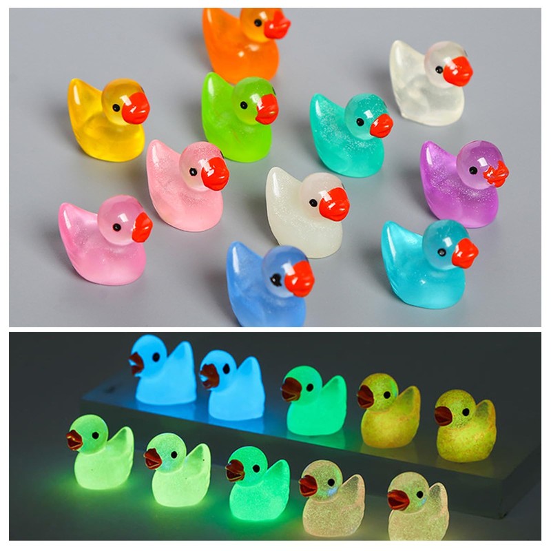 Mayoii 44pcs Mini Ducks Set Cute Resin Noctilucent Tiny Ducks