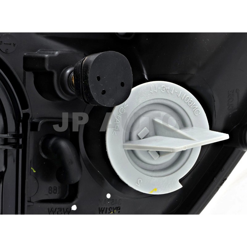 jpautowholesale For 2003-2006 Dodge Sprinter 2500 Headlight Halogen Passenger Side