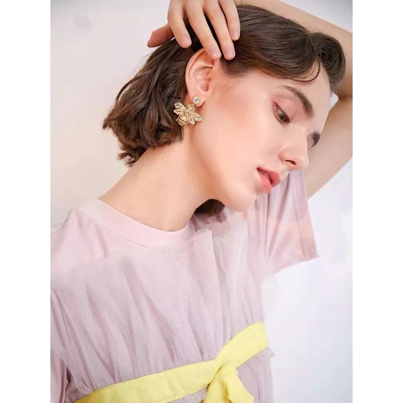 Unbranded 14k gold Exaggerated Honey Bee Stud Earrings 925 Silver