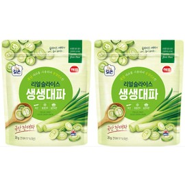 K-Mystery 2 packs of Haepyo Freeze Dried Sliced Green Onion (해표 동결건조 자른 대파) from Korea 100Percent (Green Onion 0.7oz X 2packs)