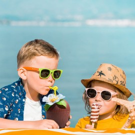 THE TWIDDLERS 12 Reusable Plastic Coconut Cups with Straws & Flowers - Garden, Pool & Beach Parties - Tiki Bar, Hawaiian-Themed Luau Party, Tropical Wedding