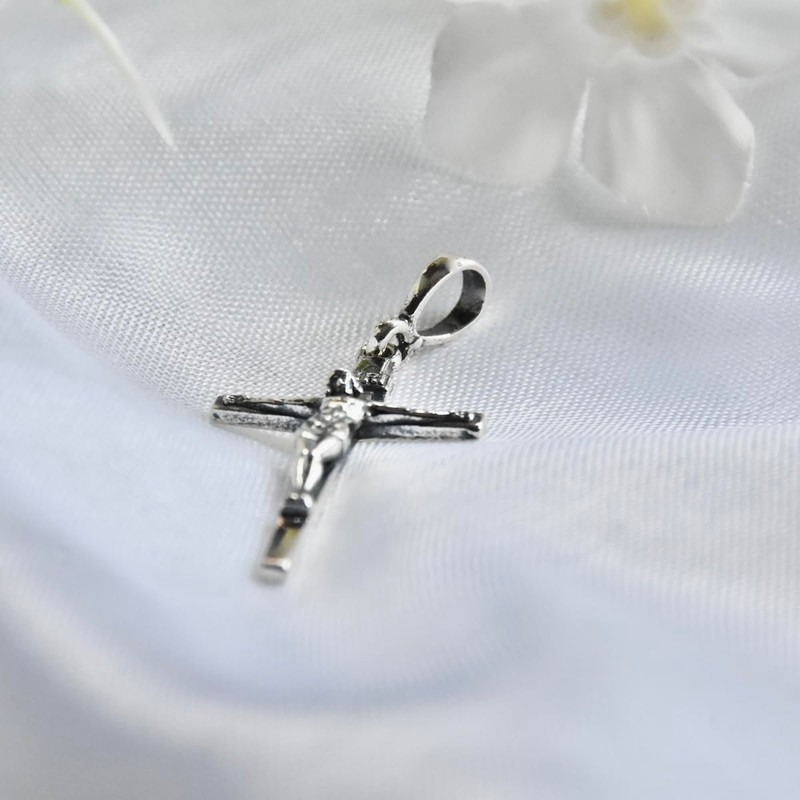 925 Sterling Silver Cross Pendant INRI Jesus Christ Crucifix Religious