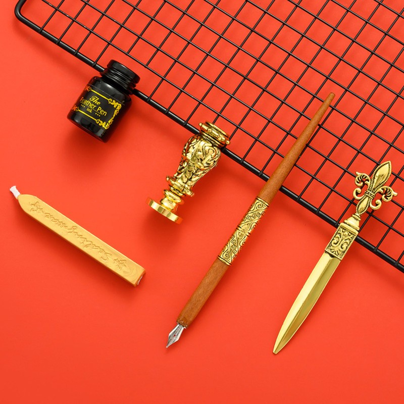 Feather Pen Set Retro British Creativity Writing Suit for Business