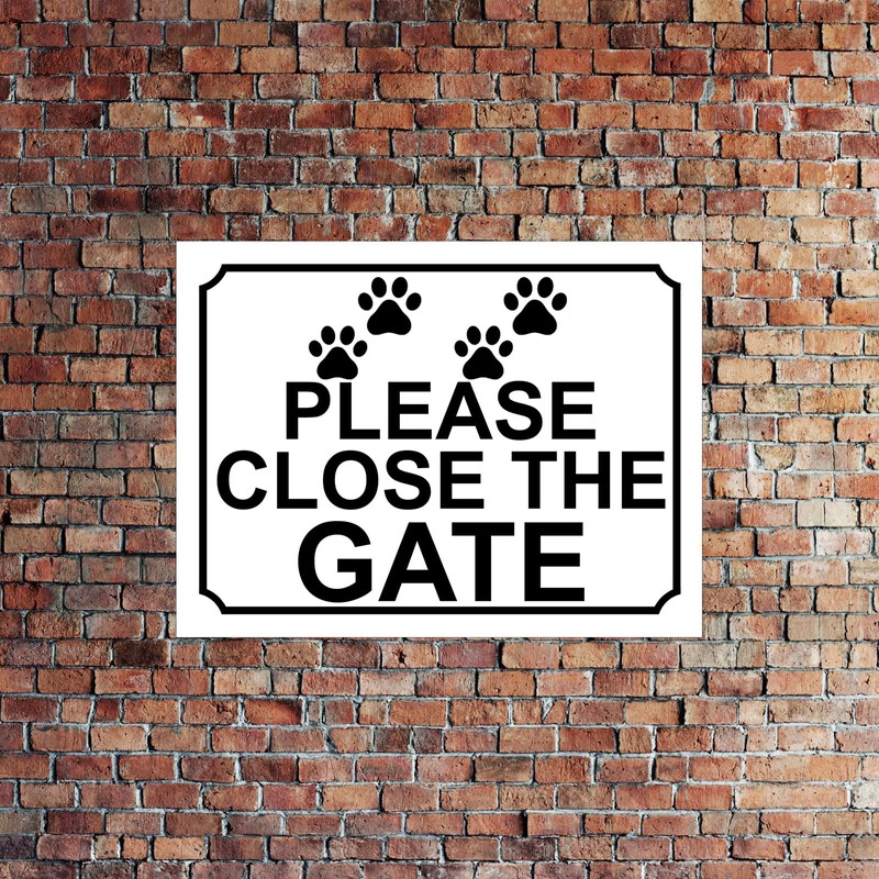 Shawprint PLEASE CLOSE THE GATE METAL SIGN PAW THEME 150MM