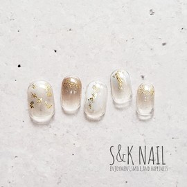 S&K NAIL White Nuance & Gold Nail Seal, Short, Made in Japan, No Hardening Required, Gel Nail Seal, Just Stick, Simple, Oval, 8 Sizes, 20 Pieces, Small Nails