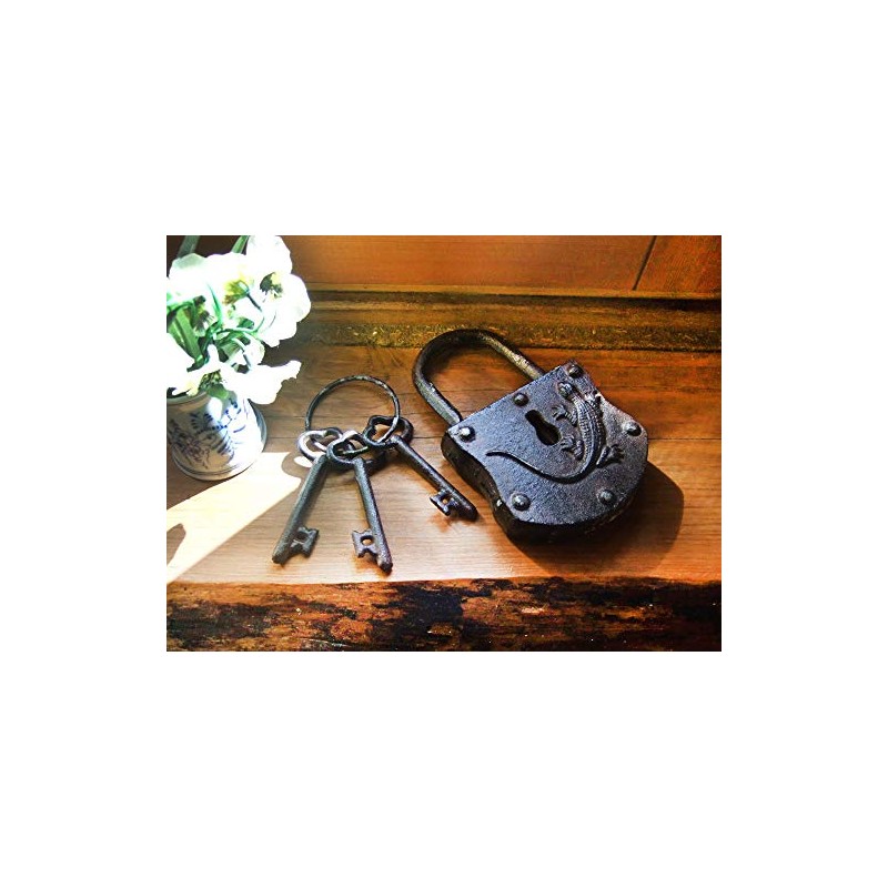 Antikas - Lock for castle gate like antique with key
