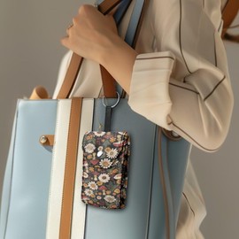 Yorfeemge Purse Tissue Packs Lightweight Canvas Tissue Bag Travel Tissue Pouch for Coins Paper Keys Decorative Tissue Holder for Daily Mushroom Daisy