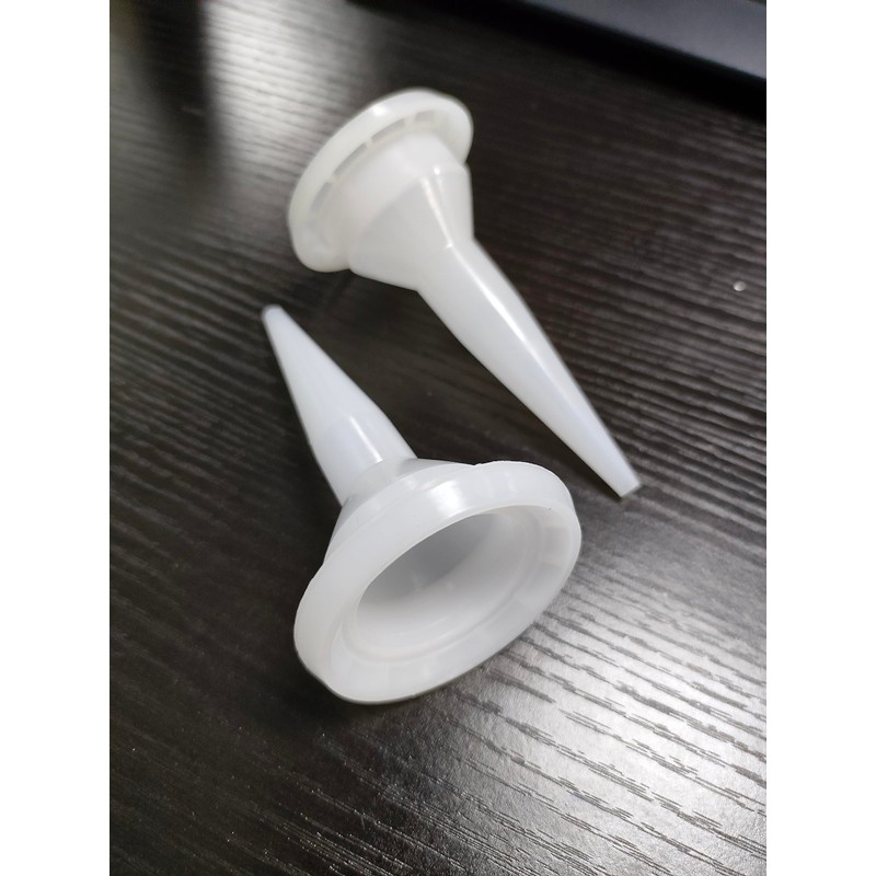 Caulking Nozzle for Caulk Gun, Reusable Silicone Caulk Nozzle Applicator