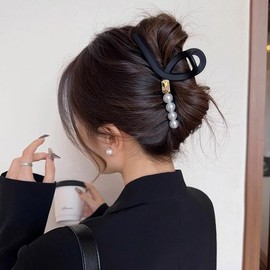 88flix Korean Retro Large Size Matte Shark Faux Pearl Hair Clip