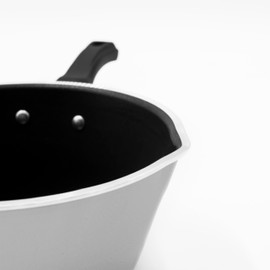 Zanetti, Non-Stick Conical Casserole Dish with Spout, Food Grade Aluminium, Diameter 12 cm, Made in Italy