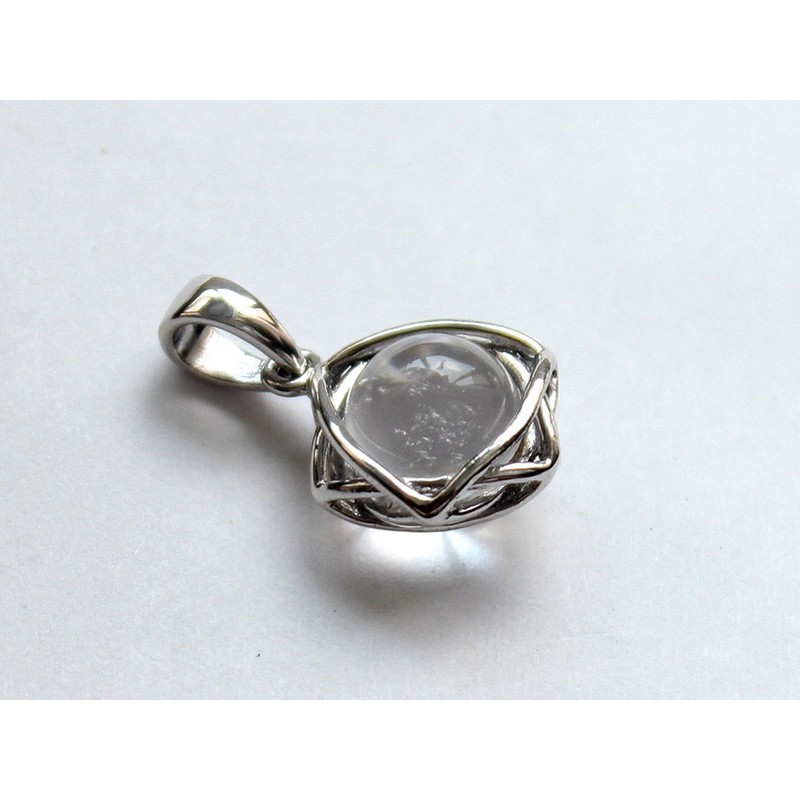[World Accessories Carmelo] Hexagram Lucky Star Crystal Crystal Pendant Silver