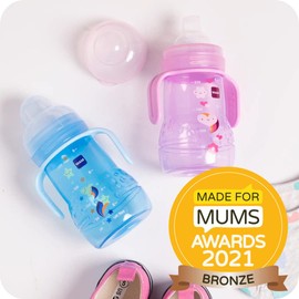MAM Trainer Night + 220 ml, Baby Cup with Glow in The Dark Handles Suitable from 4+ Months, Trainer Cup for Independent Drinking, Spill-Free Toddler Cup, Cream (Designs May Vary)