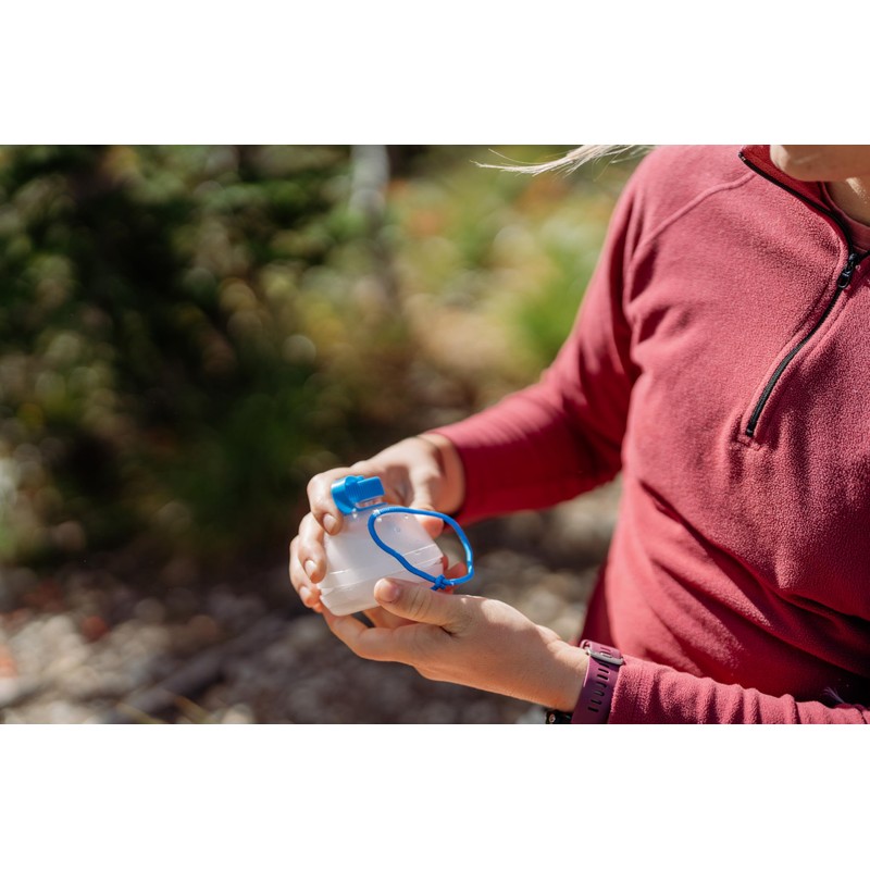 Sawyer Products Squeeze Water Filtration System, Cnoc Premium 1 Liter