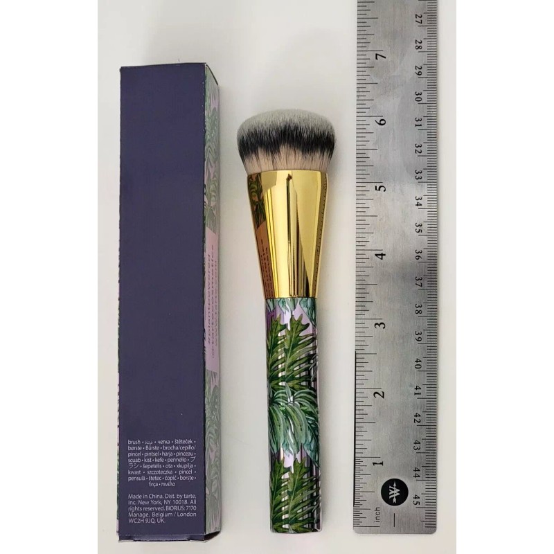 TARTE FOUNDCEALER Foundation Brush (NEW IN BOX)