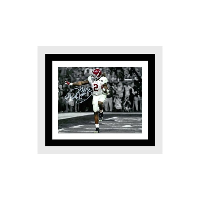 Framed Derrick Henry Heisman Celebration - Alabama Football - Autograph