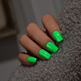 KQueenest Bright Green Press On Nails Medium Square - Summer Press On Nails Short Coffin, Sheer Grass Green Fake Nails with Glue, Glossy Opaque, Reusable Soft Gel Glue on Nails for Women, 28 Pcs