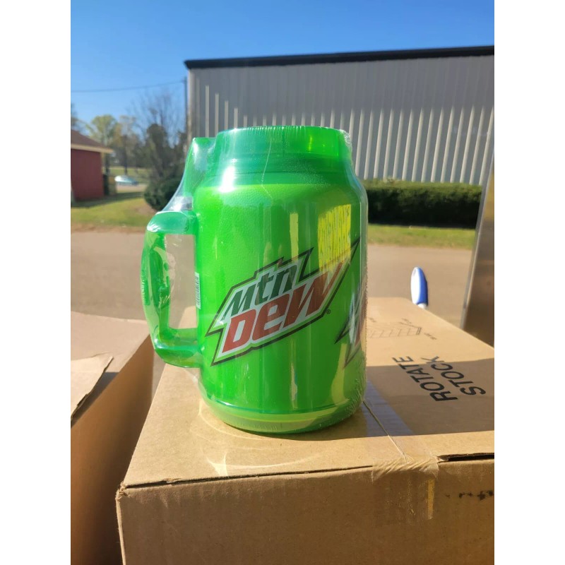 Whirley Drink Works 64 oz Mt. Dew Insulated Mug |