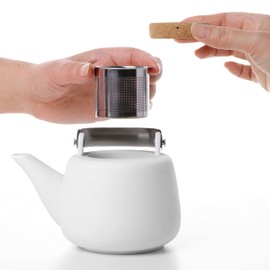 VIVA Nicola White Porcelain Japanese Style Tea pot - 40 oz / 1.18L with Loose Leaf Tea Infuser Mesh, Stainless Steel Filter and Handle, Cork Lid