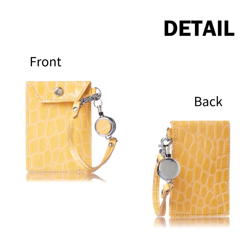 Questa è la Voice Pass Case with Reel, Made in