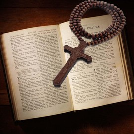 Jemant Cross Necklace Wooden For Men Engraved Jesus Pendant Big Natural Wood Beads Chain Necklace For Women Religious Christianity Wall Decoration Jewelry (Brown)