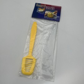 Monarch New Vintage 1999 Monarch 2 Plastic Kitchen Tool Set Blender Whip Spatula Scraper