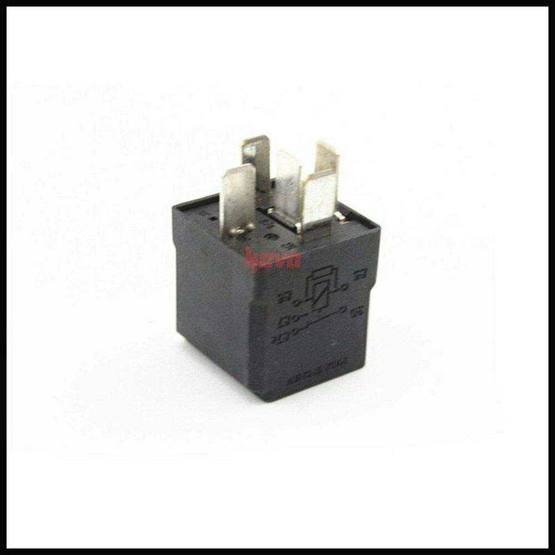 04727370AA High Beam Relay Low Beam Relay For Chrysler Dodge