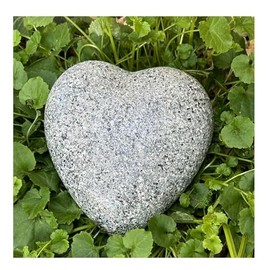 Radami Heart Grave Heart Grave Ornament Decorative Heart Cast Stone 13 cm Colour Patina Granite